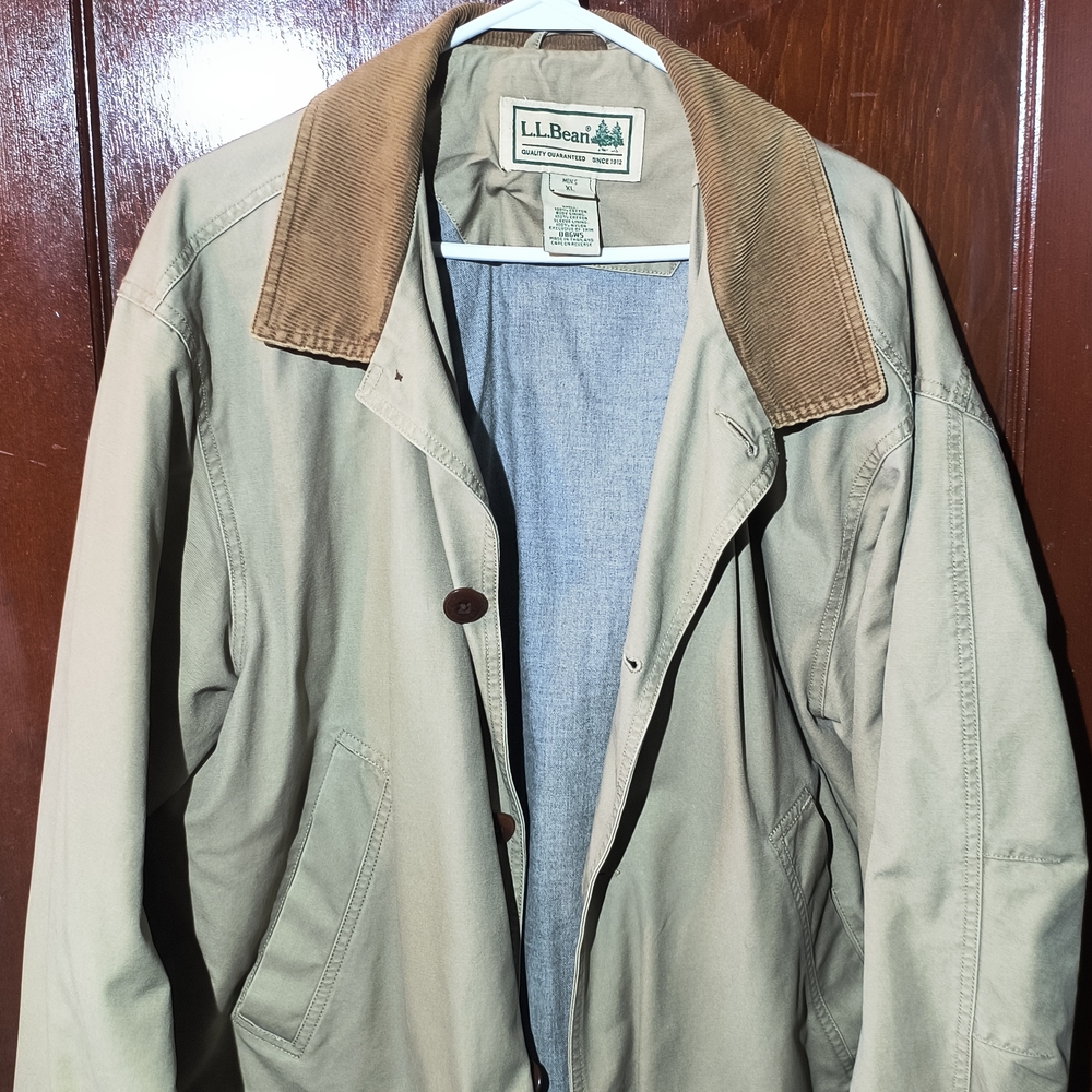 L.L. Bean Men's Beige Barn Coat with Corduroy Collar